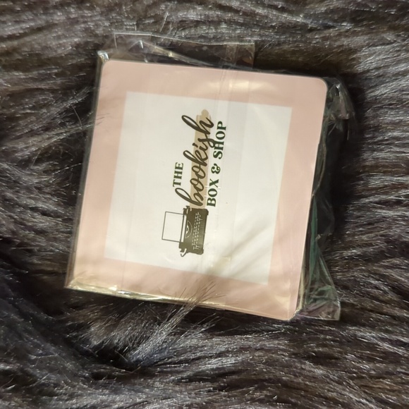 E reader socket - Picture 2 of 2